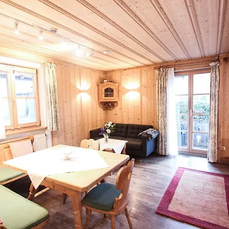 Appartementhaus Schirsner - Direkt Am & Am Kurpark شقة *
